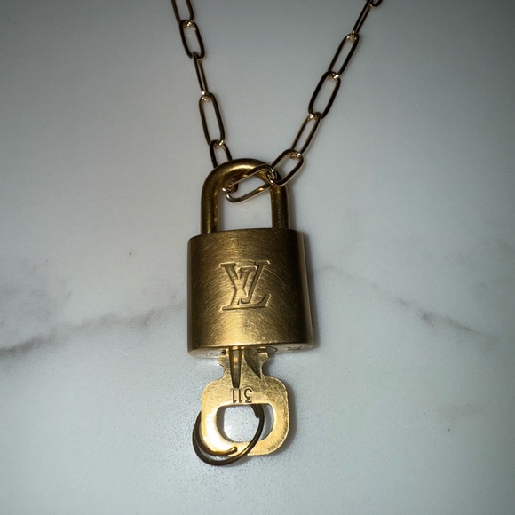 Authentic Louis Vuitton lock and key Necklace #311 - Picture 1 of 9